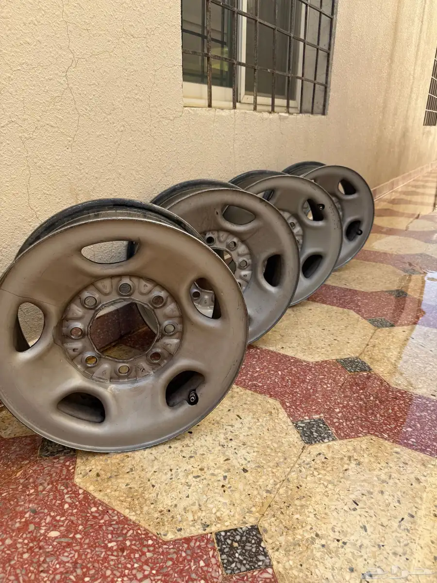 جنوط حديد 8 مسامير 4