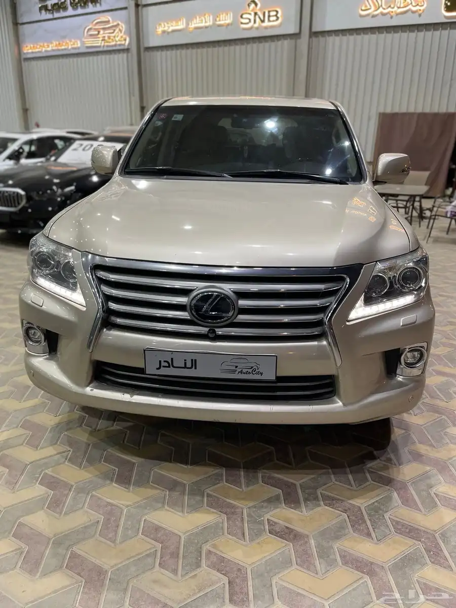 لكزس Lx570 ذهبي داخل بيج 2014 3