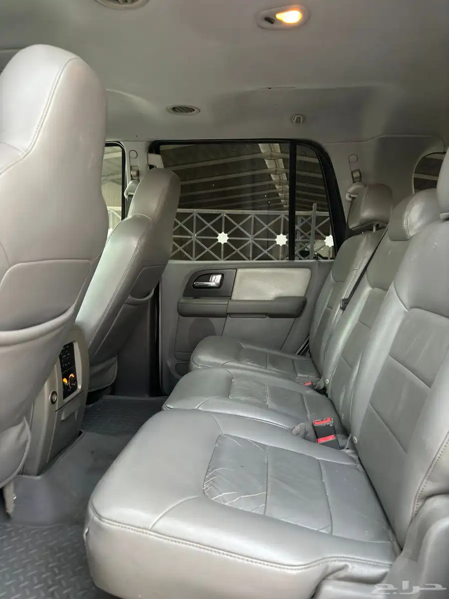 فورد اكسبديشن 2006 دبل نص فل XLT 11