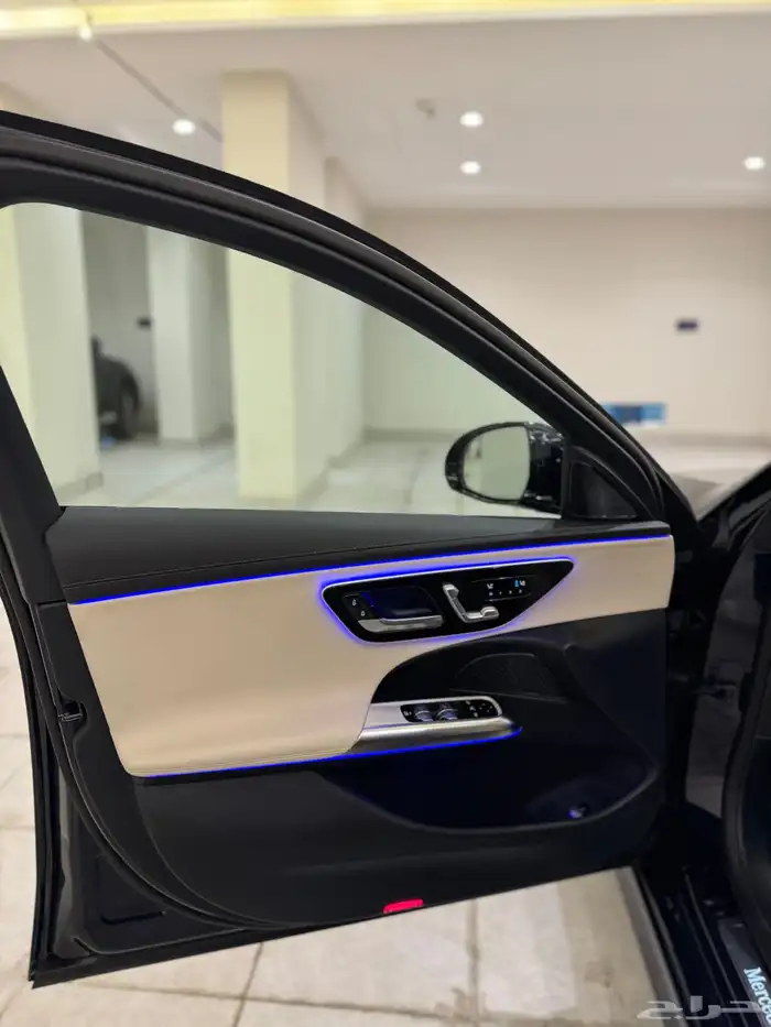 مرسيدس 2024 E200 شبه أصفار تم البيع 12