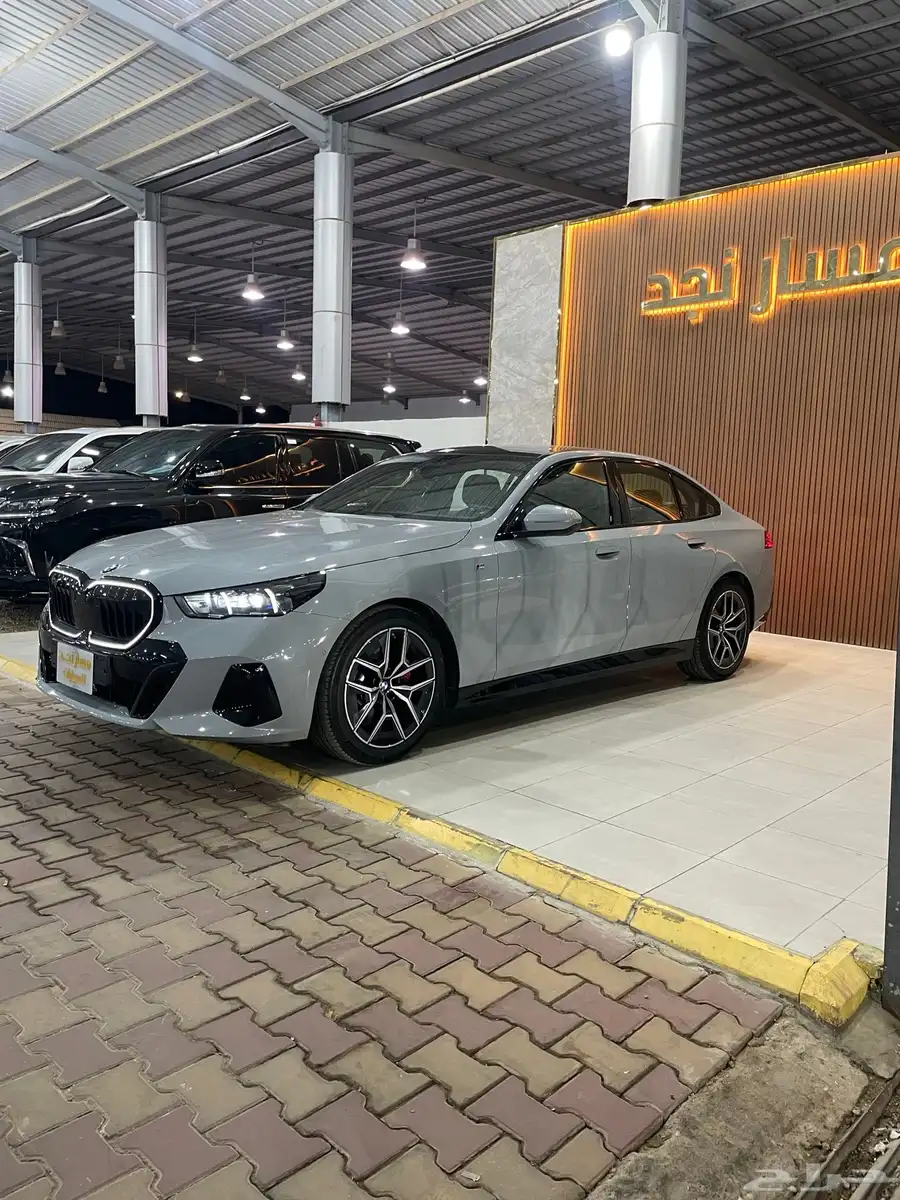 بي إم دبليو 520i Kit M موديل 2024 5