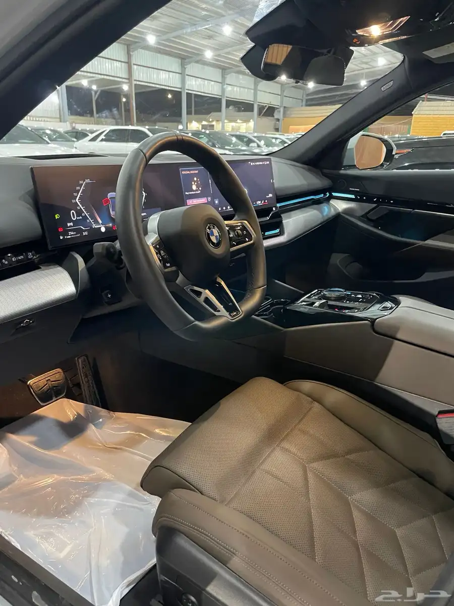 بي إم دبليو 520i Kit M موديل 2024 21