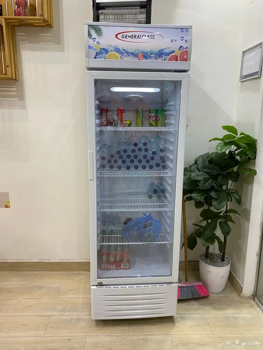 للبيع معدات و أدوات و ديكور محل عصاير بالكامل 10