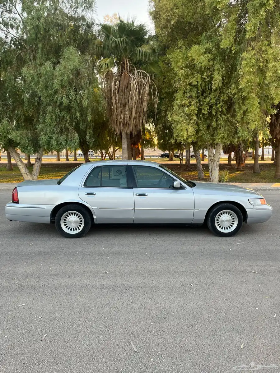 فورد ماركيز 99 فل كامل نظيف جدا 2