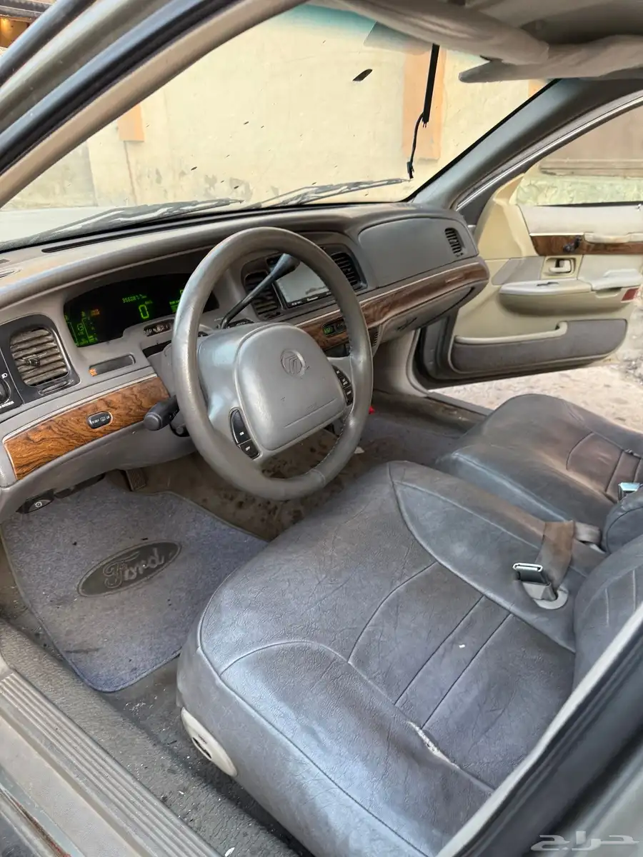 فورد جراند ماركيز 1999 11