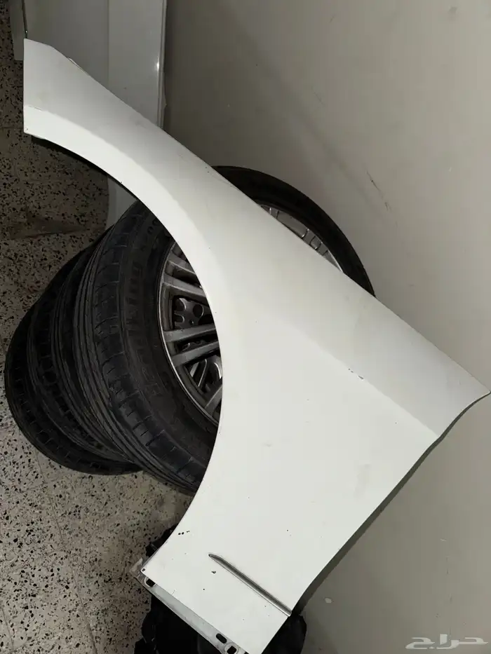 قطع غيار مرسيدس 2011 و 2016 e300 و e63 0