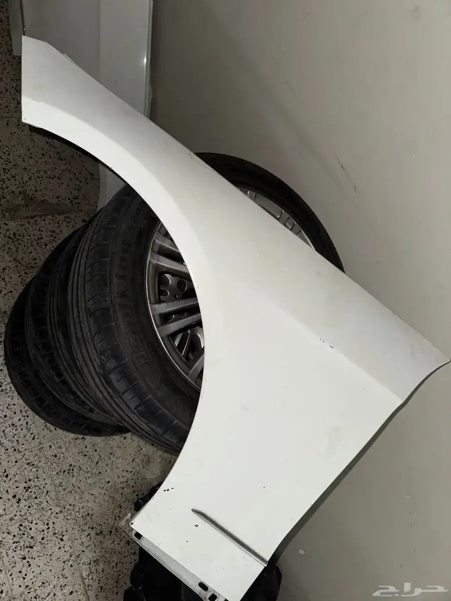 قطع غيار مرسيدس 2011 و 2016 e300 و e63 0