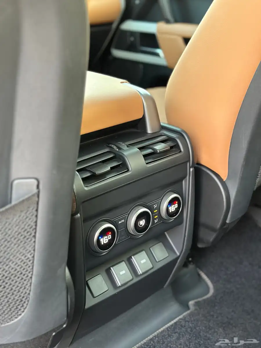 ديفندر HSE اتش اس اي V6 22