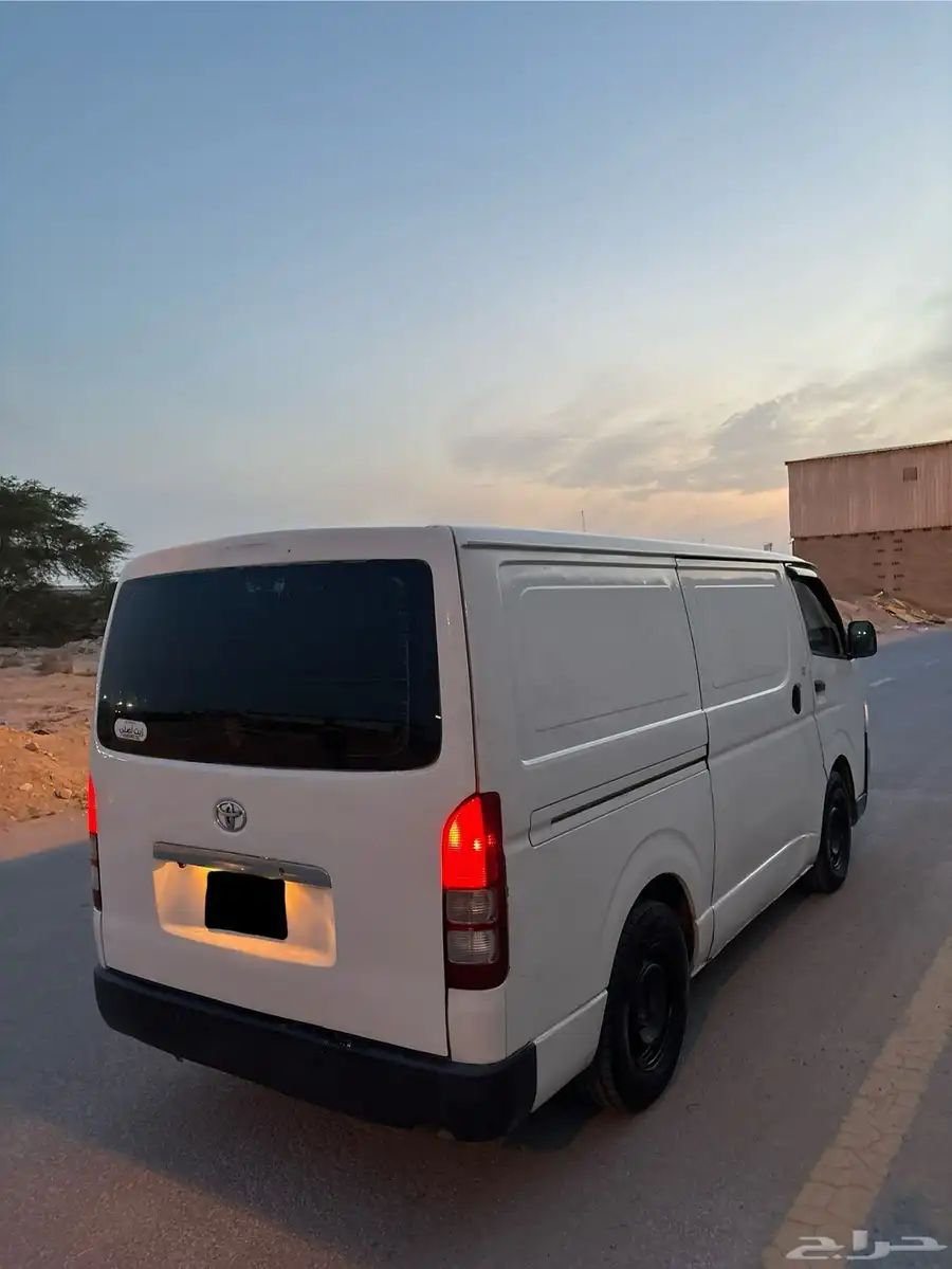 Toyota Hiace 6