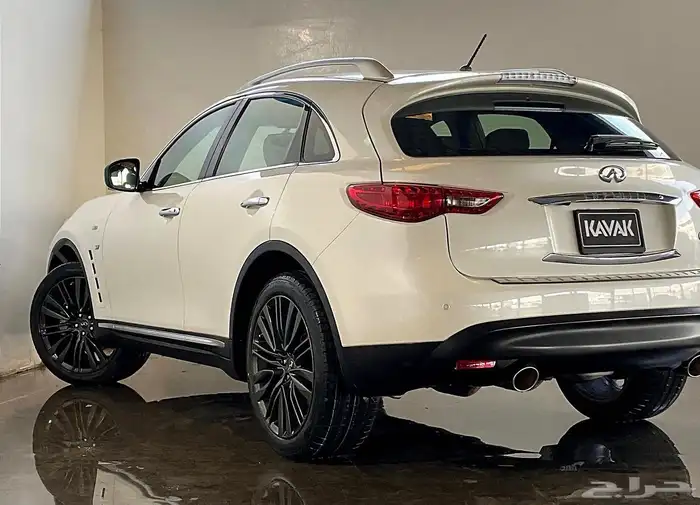 انفنتي QX70 ليمتد موديل 2019 4