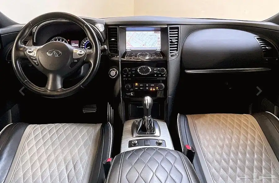 انفنتي QX70 ليمتد موديل 2019 2