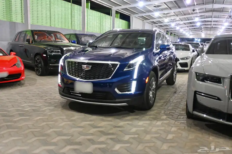كاديلاك XT5 2023 شبه جديد ضمان وصيانه مجانية 2