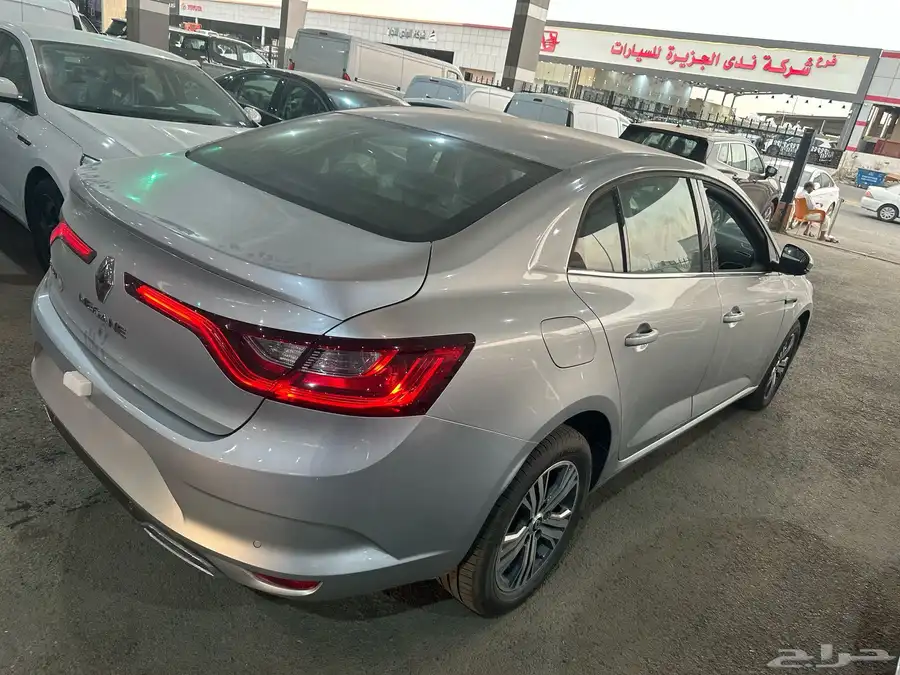 رينو ميجان نص فل 2024 جميع الالوان عرض خاص 3