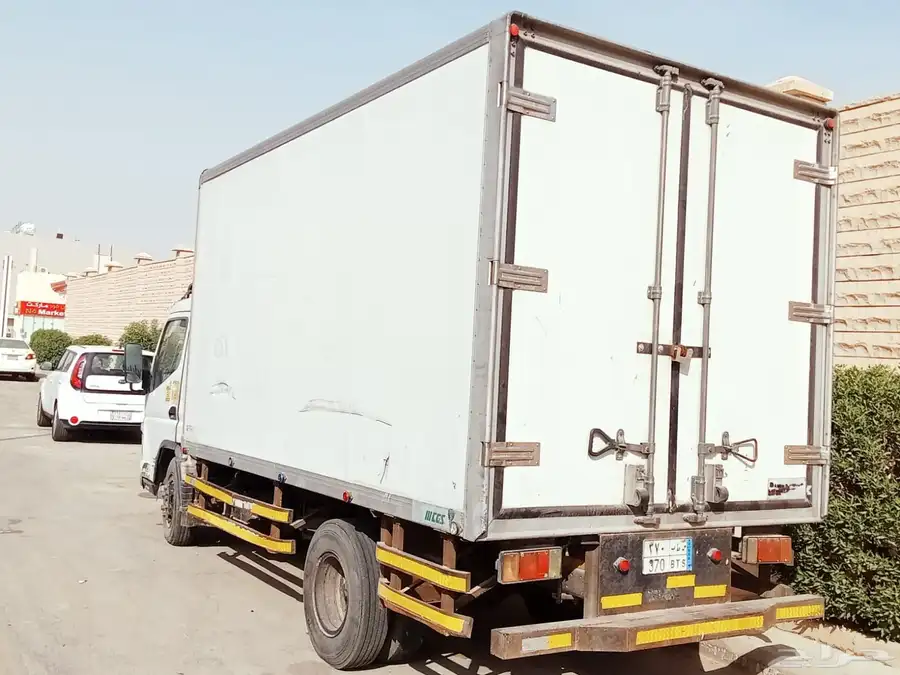 Mitsubishi canter fuso model 2005 0