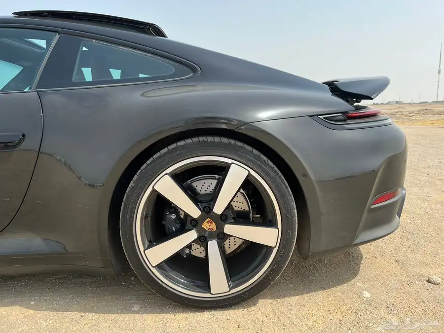Porsche 911 Carrera 2025 index