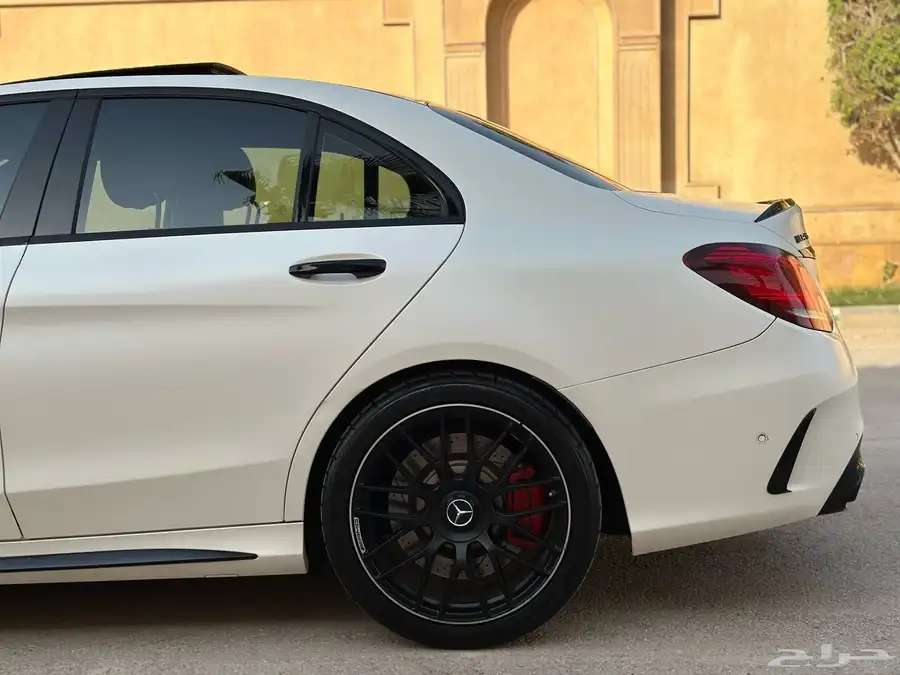مرسيدس c63s AMG 2020 جفالي نظيف جدا 12