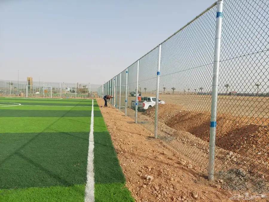 شبك معدني للملاعب الرياضيه والحدائق 13