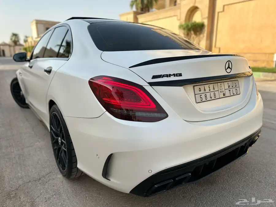 مرسيدس c63s AMG 2020 جفالي نظيف جدا 9