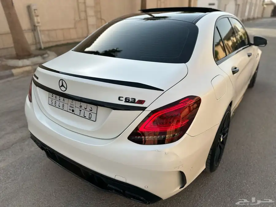 مرسيدس c63s AMG 2020 جفالي نظيف جدا 1