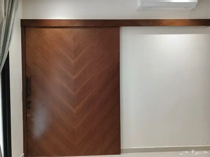 ابواب خشب تلبيس جدران 2