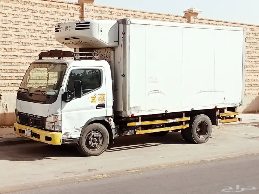Mitsubishi canter fuso model 2005 1