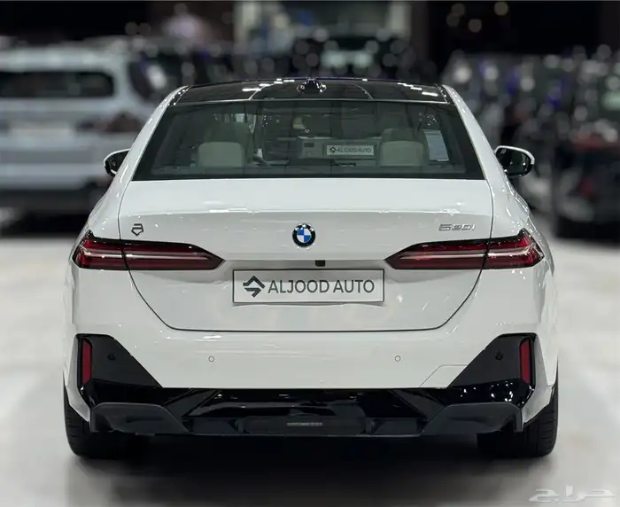 بي ام دبليو 520i M kit موديل 2024 فل كامل شبة جديد 3