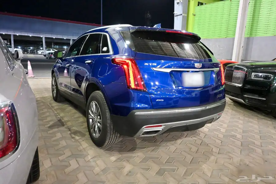 كاديلاك XT5 2023 شبه جديد ضمان وصيانه مجانية 3