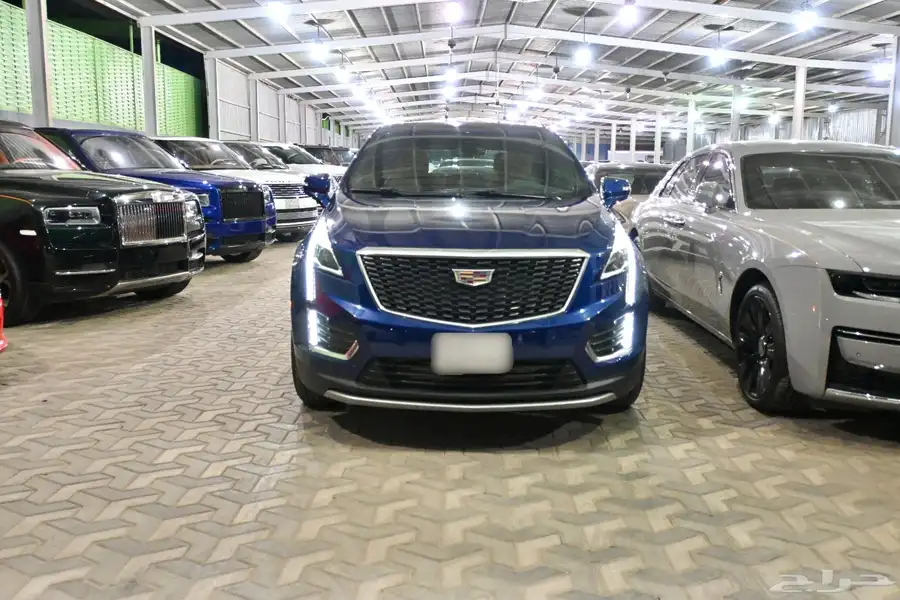 كاديلاك XT5 2023 شبه جديد ضمان وصيانه مجانية 1