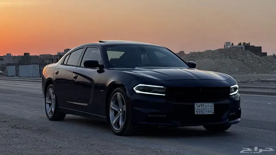 للبيع دودج تشارجر R T V8 0