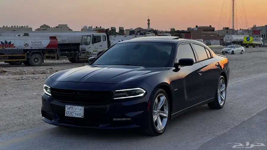 للبيع دودج تشارجر R T V8 2