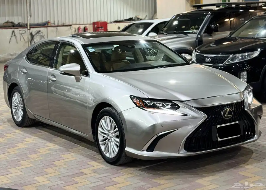 لكزس ES350 2017 فل كامل 4
