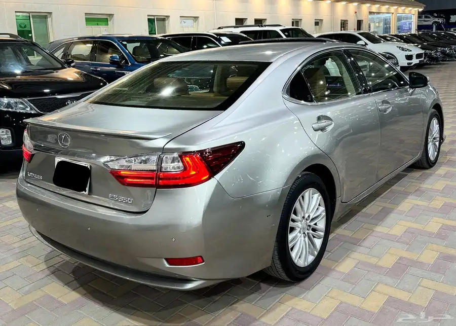 لكزس ES350 2017 فل كامل 9