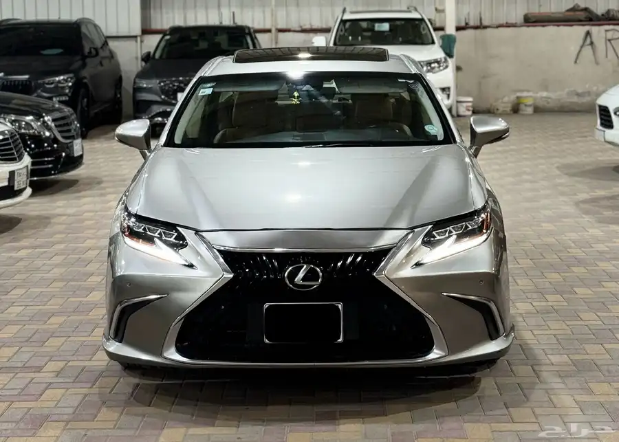 لكزس ES350 2017 فل كامل 1