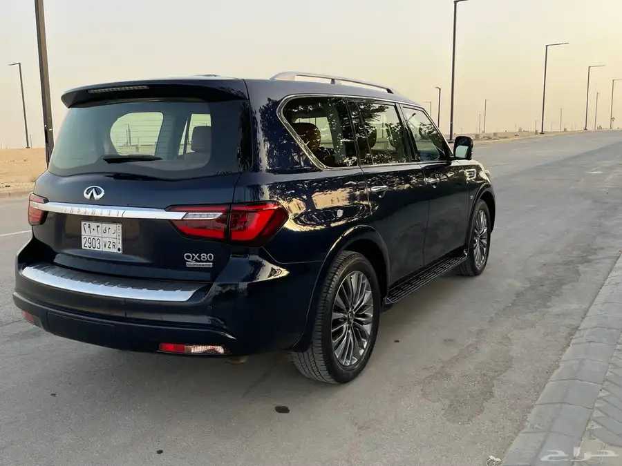 للبيع انفينتي QX80 موديل 2019 نظيف جدا 5