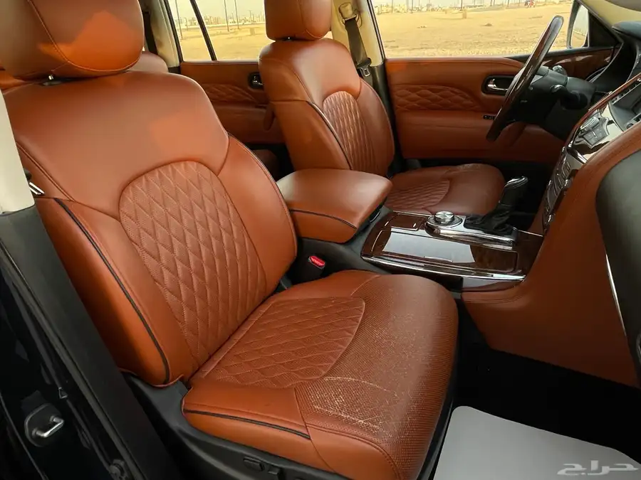 للبيع انفينتي QX80 موديل 2019 نظيف جدا 15