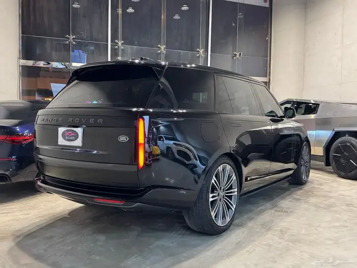 لاند روفر Range Rover Auto Long موديل 2023م (وارد خليجي) 7