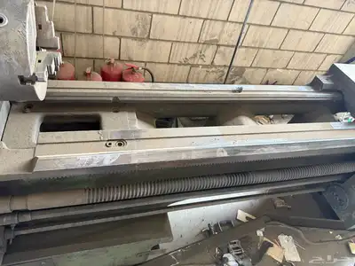 مخرطه حديد بلغاريه 1.5 م بحاله ممتازه 2