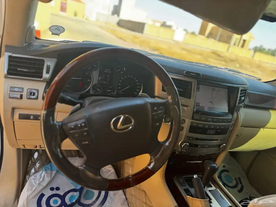 لكزز LX 2