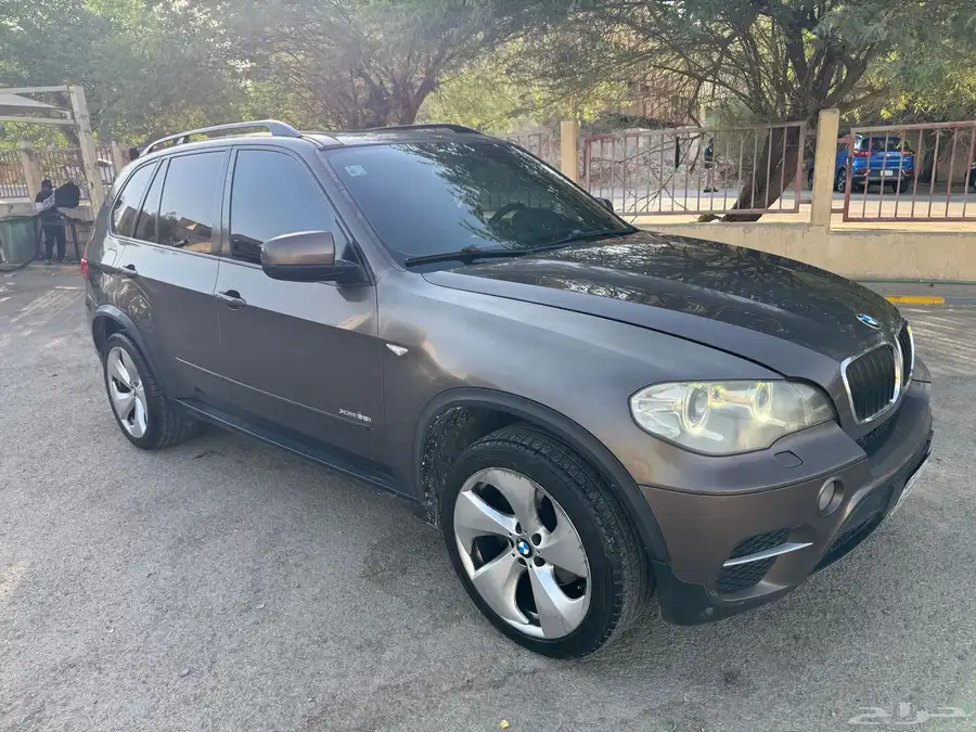 سياره bmw x5 2011 11