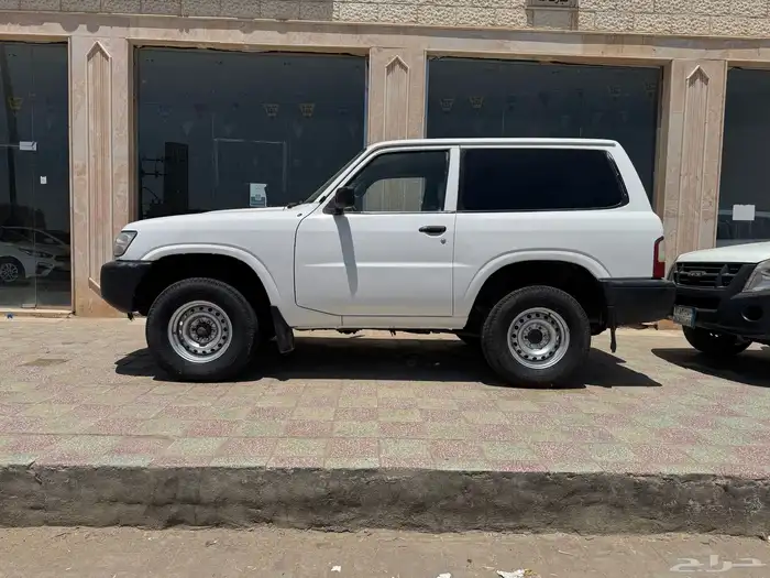 جيب نيسان موديل 2004 1
