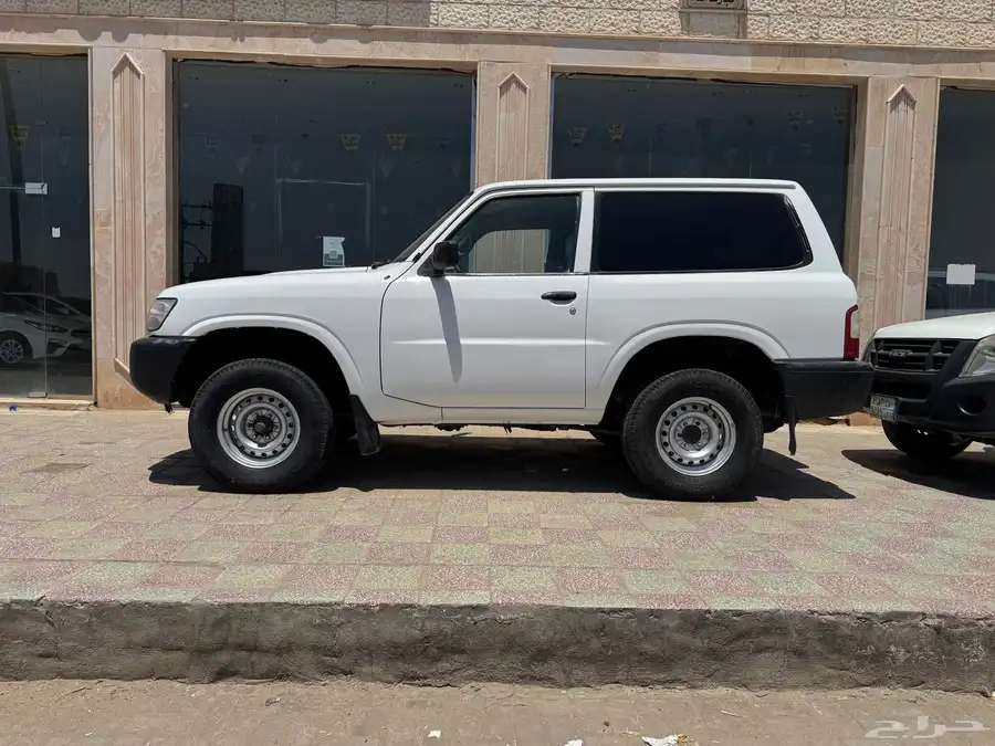 جيب نيسان موديل 2004 1
