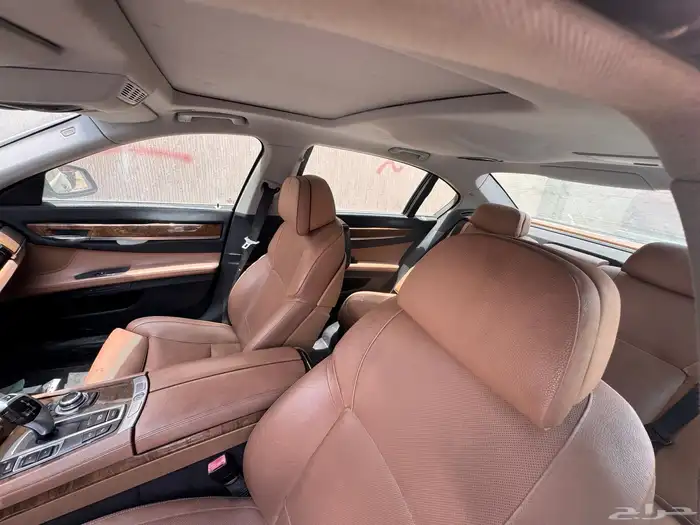 بي ام دبيلو 2010 حجم 750L للبيع 6