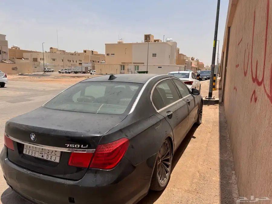 بي ام دبيلو 2010 حجم 750L للبيع 3
