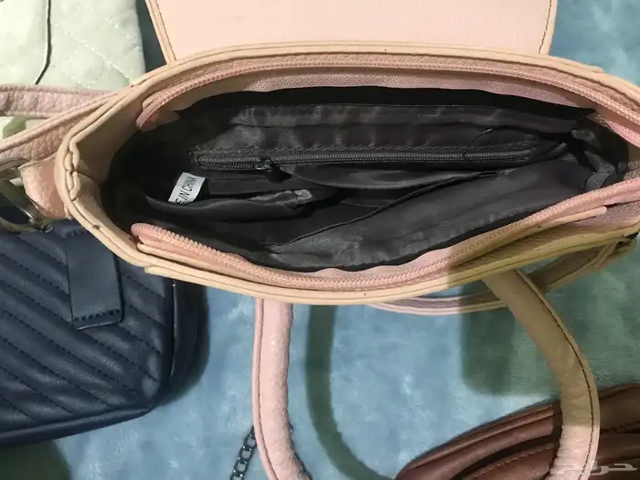 اربع شنط نسائيه شبة جديد 3