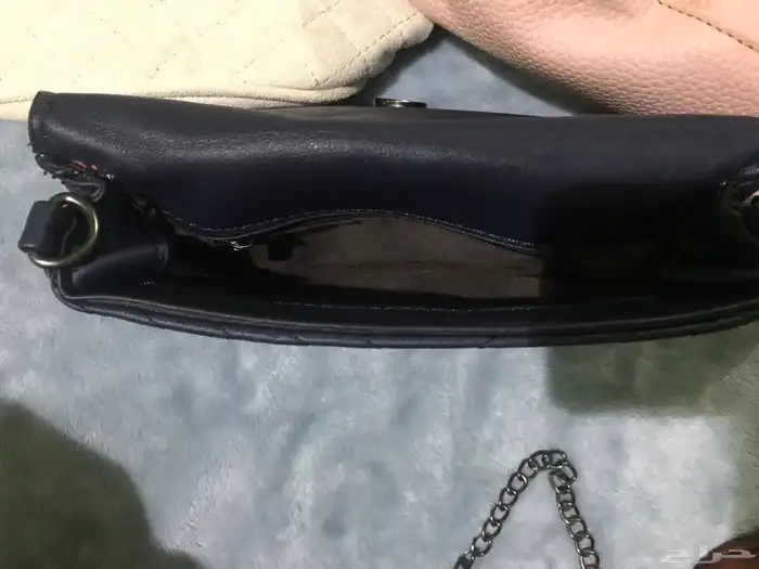 اربع شنط نسائيه شبة جديد 4