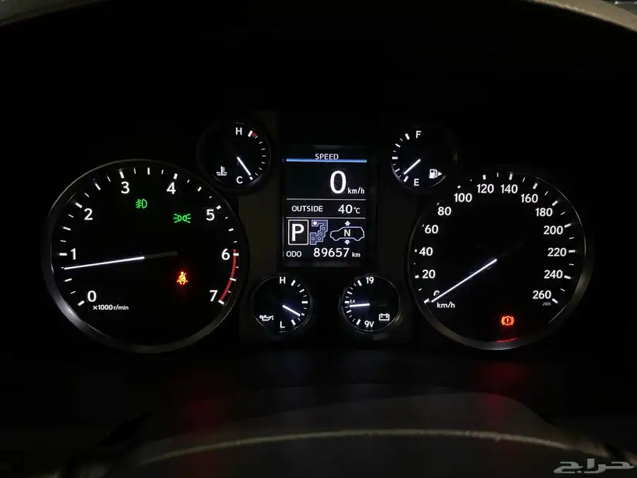 للبيع لكزس LX570DD فل كامل 2014 عبداللطيف عداد قليل 89 الف 18