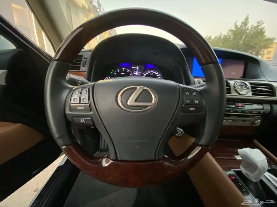 لكزس 2015 LS460 لارج 29