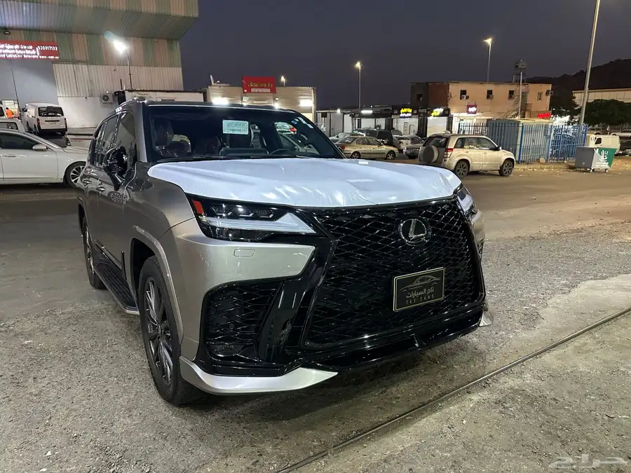 جيب لكزس LX 600 أف سبورت سعودي شبه أصفاار 5