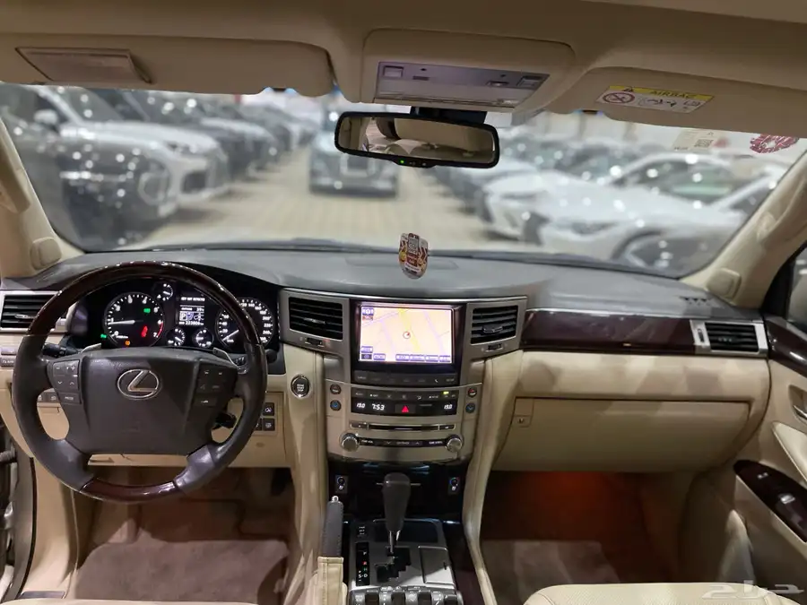 لكزس Lx570 ذهبي داخل بيج 2014 12