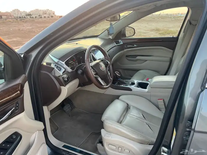 كاديلاك SRX 2013 8